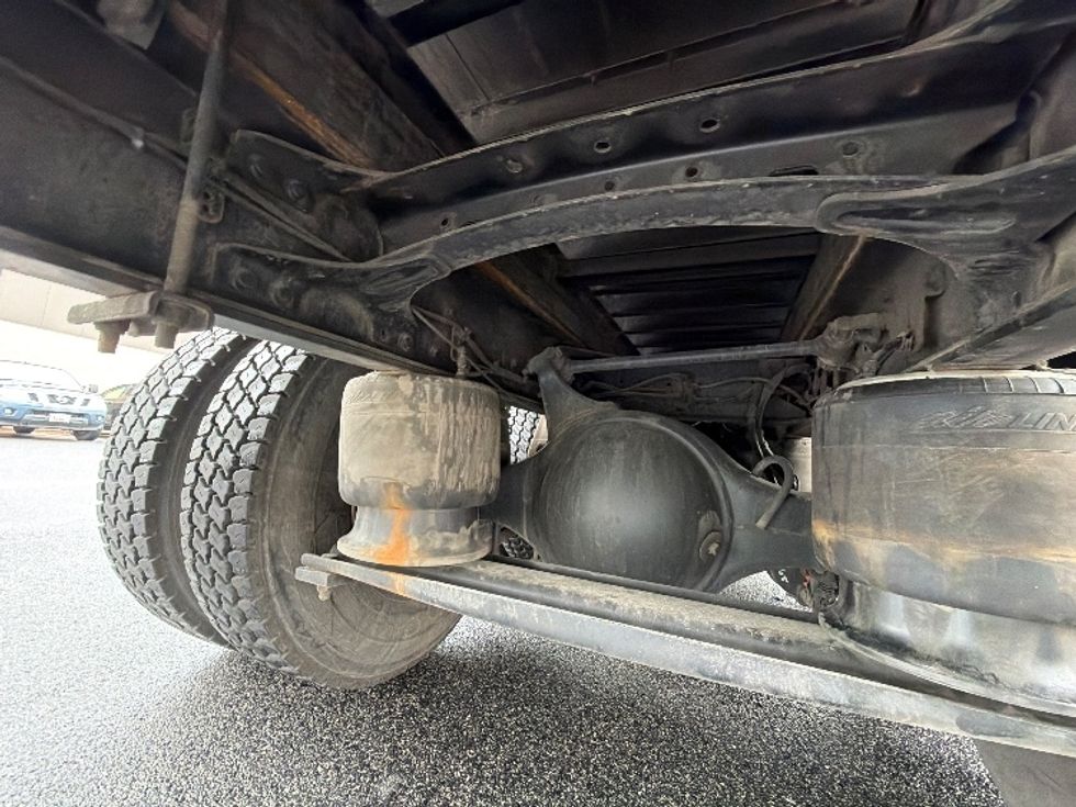 Curtain Side-Light and Medium Duty Trucks-Freightliner-2019-M211284S-Belcamp-MD-401,247\n\t\tmiles-$ 80,250 - Image 12