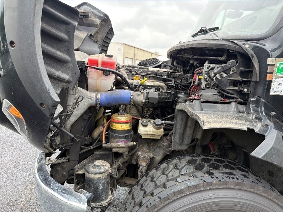 Curtain Side-Light and Medium Duty Trucks-Freightliner-2019-M211284S-Belcamp-MD-401,247\n\t\tmiles-$ 80,250 - Image 21
