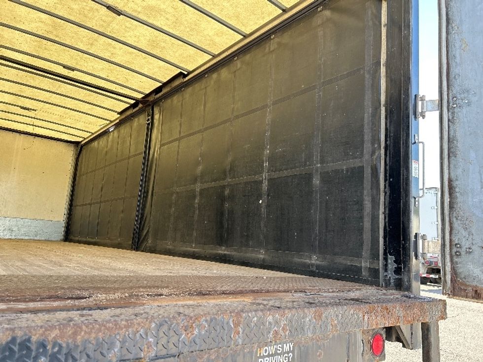 Curtain Side-Light and Medium Duty Trucks-Freightliner-2019-M211284S-Crown Point-IN-228,863\n\t\tmiles-$ 89,500 - Image 12