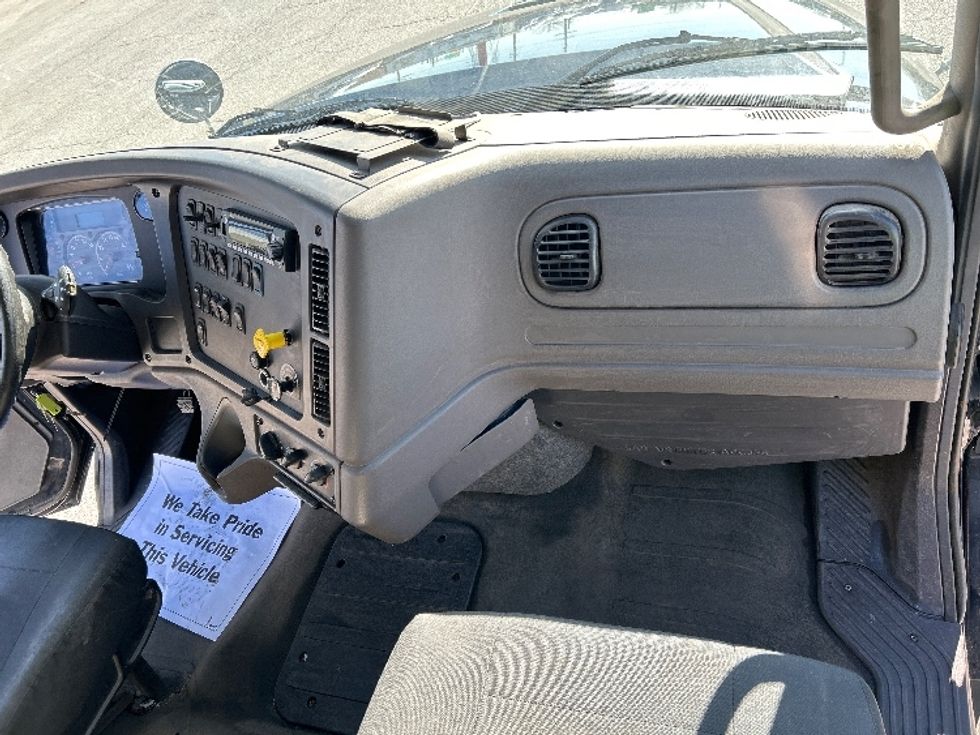 Curtain Side-Light and Medium Duty Trucks-Freightliner-2019-M211284S-Crown Point-IN-228,863\n\t\tmiles-$ 89,500 - Image 21