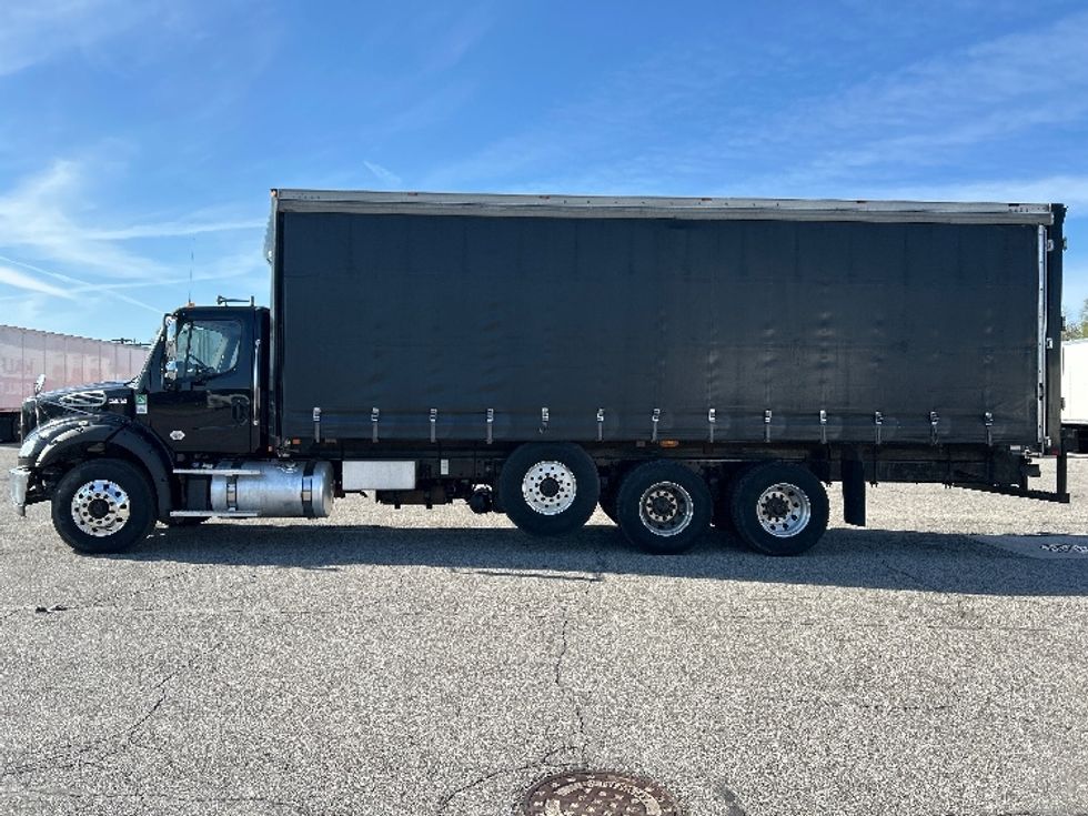 Curtain Side-Light and Medium Duty Trucks-Freightliner-2019-M211284S-Crown Point-IN-228,863\n\t\tmiles-$ 89,500 - Image 4
