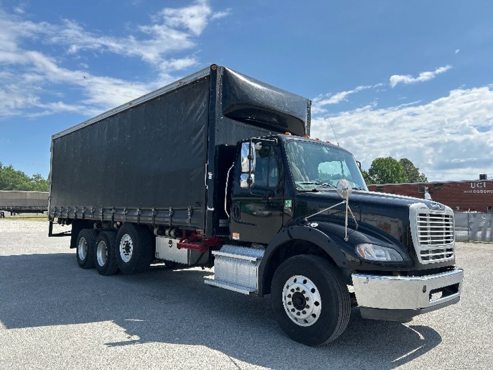 Curtain Side-Light and Medium Duty Trucks-Freightliner-2019-M211284S-Goldsboro-NC-458,834\n\t\tmiles-$ 81,250 - Image 1