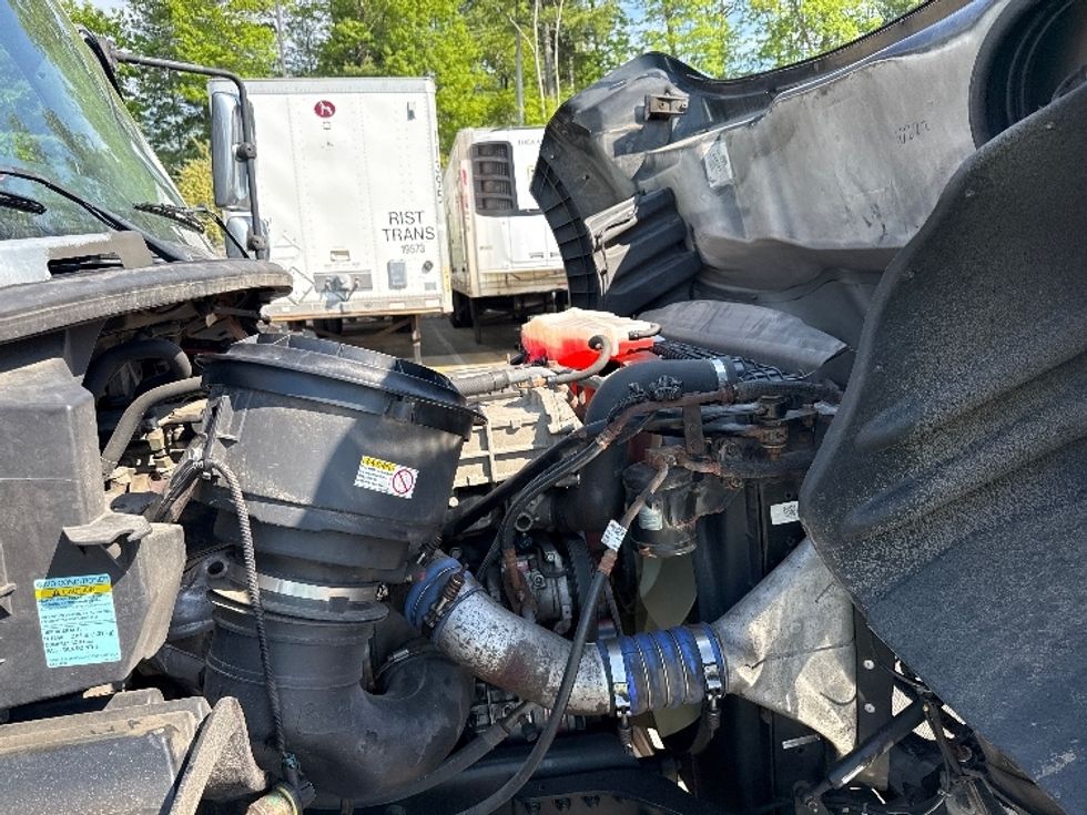 Curtain Side-Light and Medium Duty Trucks-Freightliner-2019-M211284S-Norton-MA-279,559\n\t\tmiles-$ 80,250 - Image 22