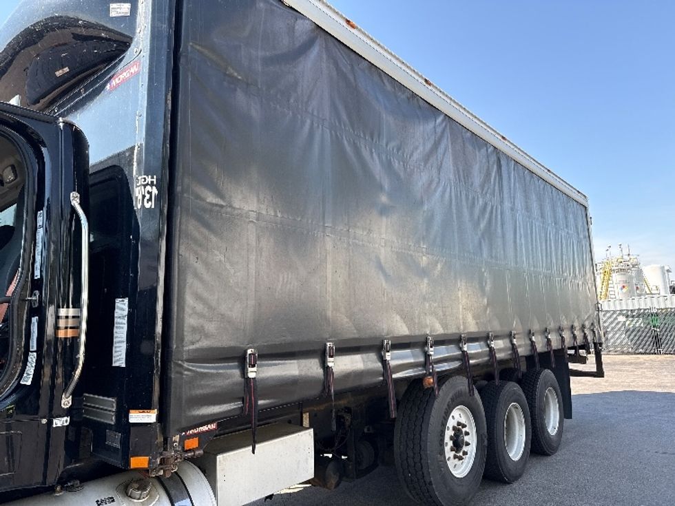 Curtain Side-Light and Medium Duty Trucks-Freightliner-2019-M211284S-Norton-MA-279,559\n\t\tmiles-$ 80,250 - Image 24