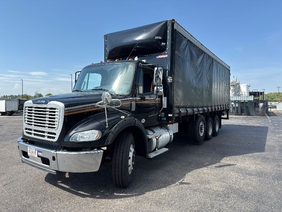 Curtain Side-Light and Medium Duty Trucks-Freightliner-2019-M211284S-Norton-MA-279,559\n\t\tmiles-$ 80,250 - Image 3