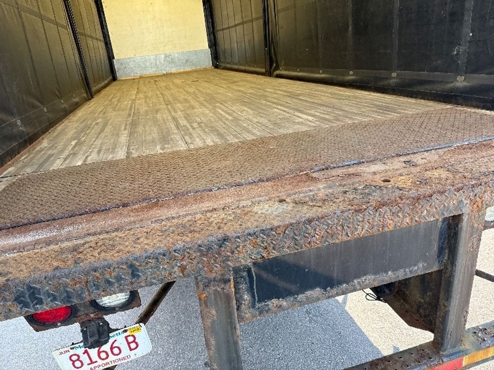 Curtain Side-Light and Medium Duty Trucks-Freightliner-2019-M211284S-Norton-MA-279,559\n\t\tmiles-$ 80,250 - Image 9