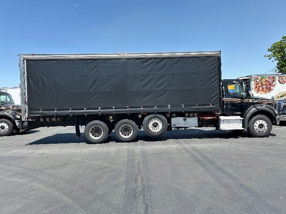 Curtain Side-Light and Medium Duty Trucks-Freightliner-2019-M211284S-Norton-MA-286,616\n\t\tmiles-$ 79,000 - Image 15