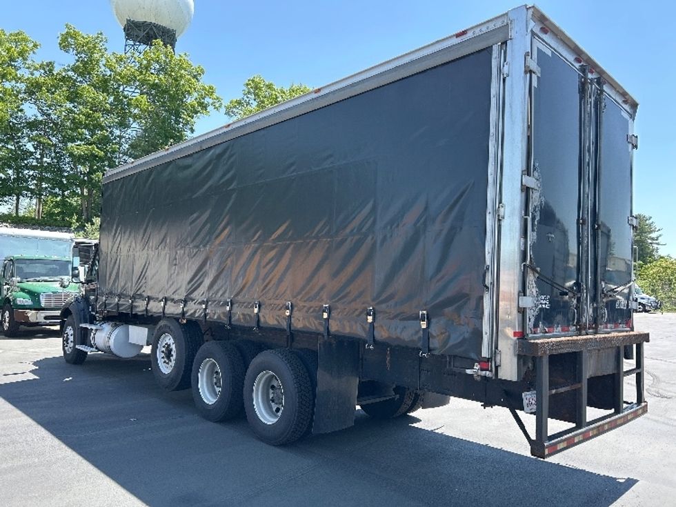 Curtain Side-Light and Medium Duty Trucks-Freightliner-2019-M211284S-Norton-MA-286,616\n\t\tmiles-$ 79,000 - Image 6