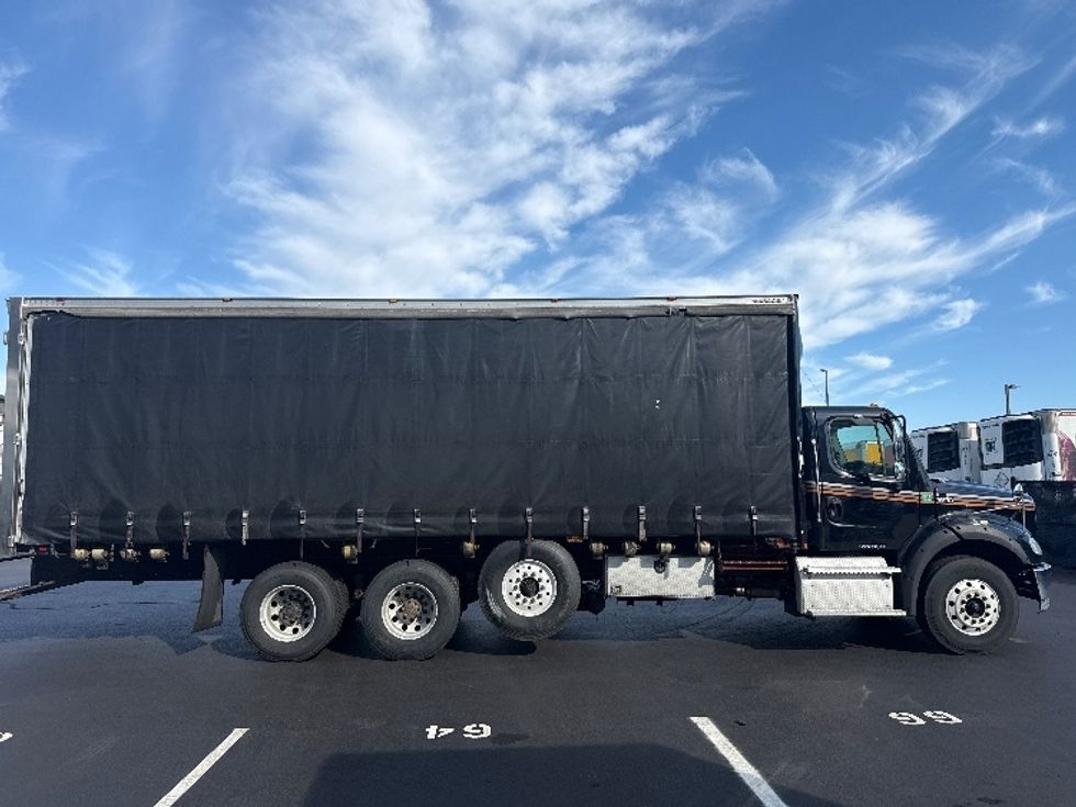 Curtain Side-Light and Medium Duty Trucks-Freightliner-2019-M211284S-Norton-MA-354,845\n\t\tmiles-$ 76,500 - Image 14
