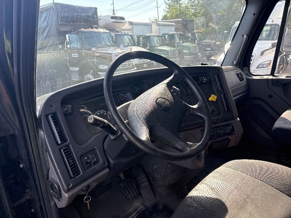 Curtain Side-Light and Medium Duty Trucks-Freightliner-2019-M211284S-Norton-MA-354,845\n\t\tmiles-$ 76,500 - Image 16