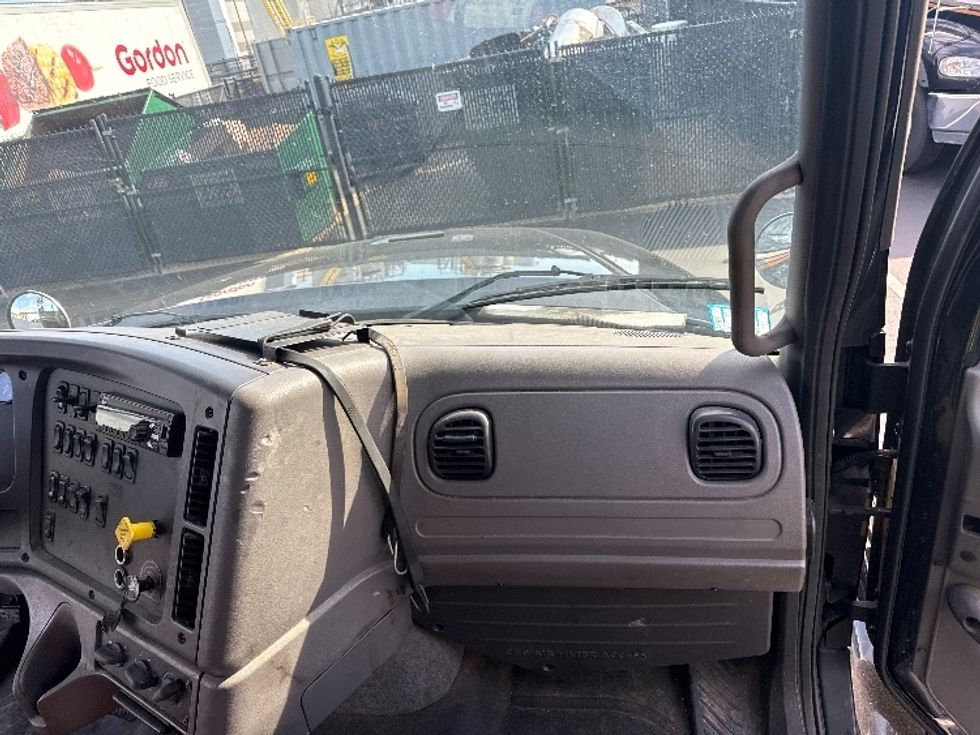 Curtain Side-Light and Medium Duty Trucks-Freightliner-2019-M211284S-Norton-MA-354,845\n\t\tmiles-$ 76,500 - Image 20