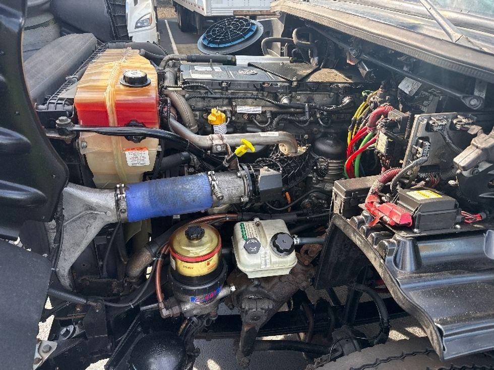 Curtain Side-Light and Medium Duty Trucks-Freightliner-2019-M211284S-Norton-MA-354,845\n\t\tmiles-$ 76,500 - Image 23