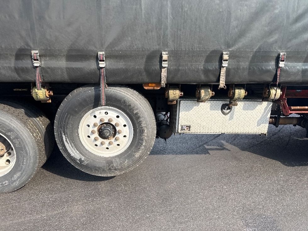 Curtain Side-Light and Medium Duty Trucks-Freightliner-2019-M211284S-Norton-MA-354,845\n\t\tmiles-$ 76,500 - Image 25