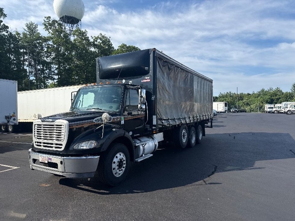 Curtain Side-Light and Medium Duty Trucks-Freightliner-2019-M211284S-Norton-MA-354,845\n\t\tmiles-$ 76,500 - Image 3