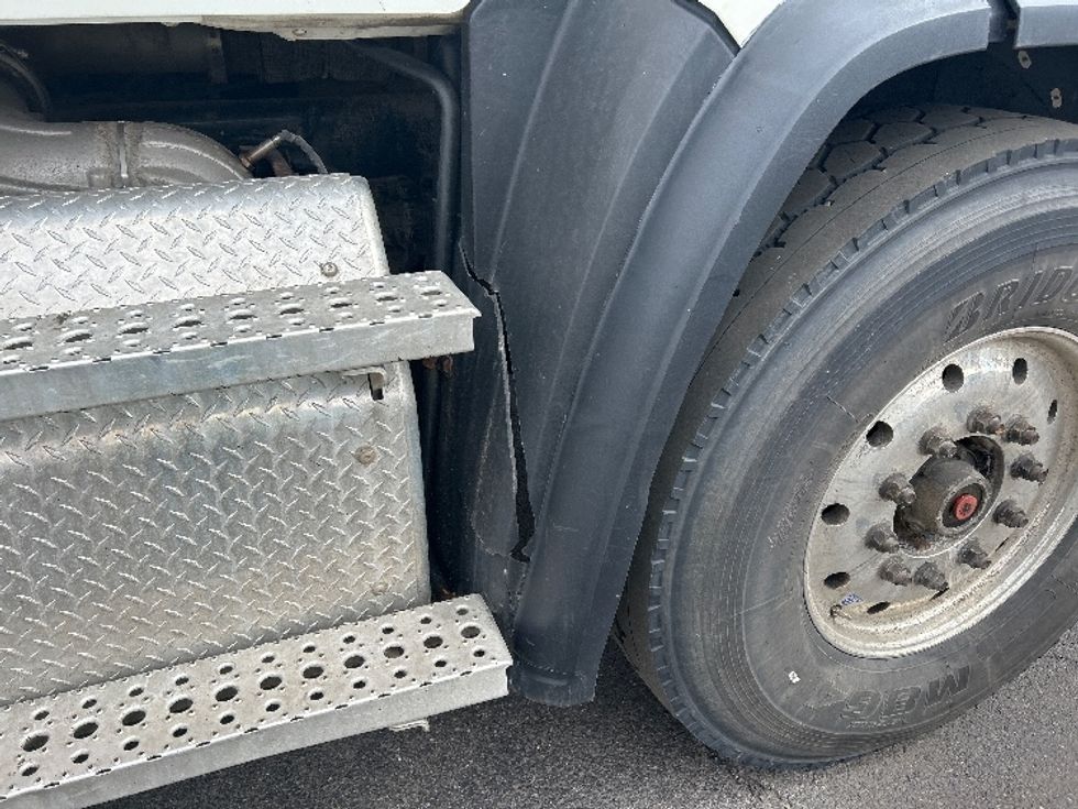 Curtain Side-Light and Medium Duty Trucks-Freightliner-2020-114SD-Binghamton-NY-212,727\n\t\tmiles-$ 106,000 - Image 25