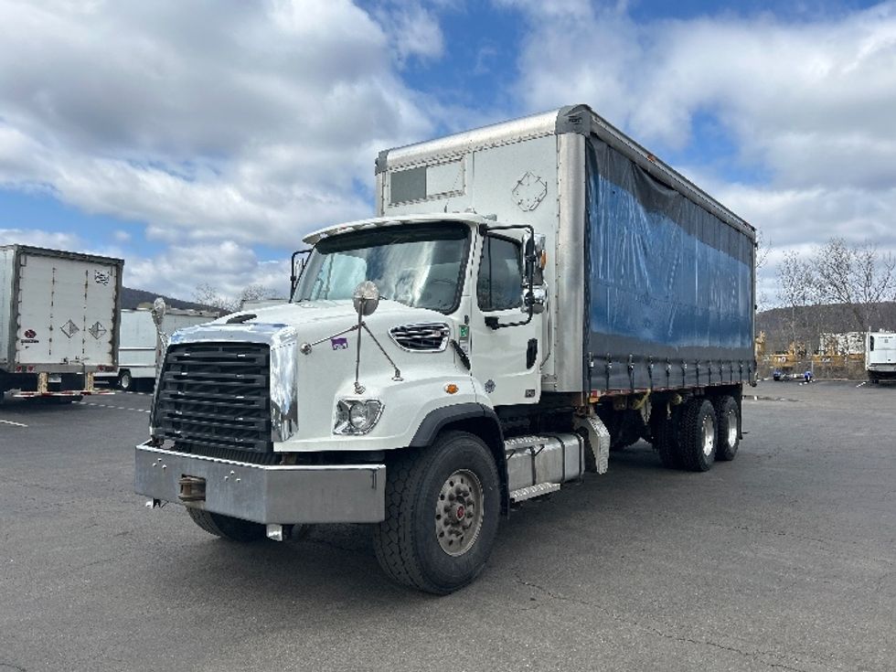 Curtain Side-Light and Medium Duty Trucks-Freightliner-2020-114SD-Binghamton-NY-212,727\n\t\tmiles-$ 106,000 - Image 3