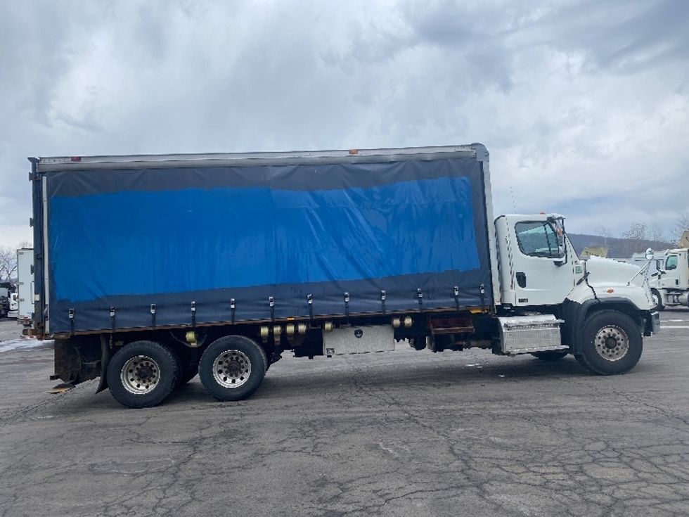 Curtain Side-Light and Medium Duty Trucks-Freightliner-2020-114SD-Binghamton-NY-215,898\n\t\tmiles-$ 106,000 - Image 15