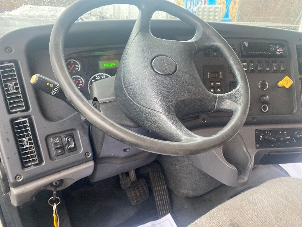 Curtain Side-Light and Medium Duty Trucks-Freightliner-2020-114SD-Binghamton-NY-215,898\n\t\tmiles-$ 106,000 - Image 17