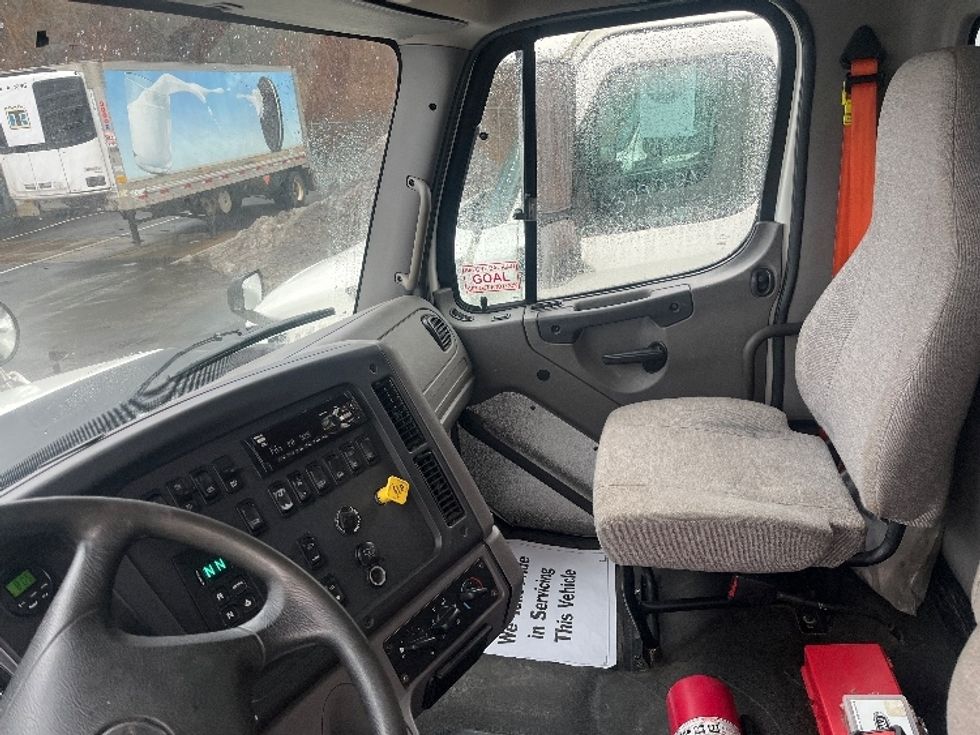 Curtain Side-Light and Medium Duty Trucks-Freightliner-2020-114SD-Binghamton-NY-215,898\n\t\tmiles-$ 106,000 - Image 19