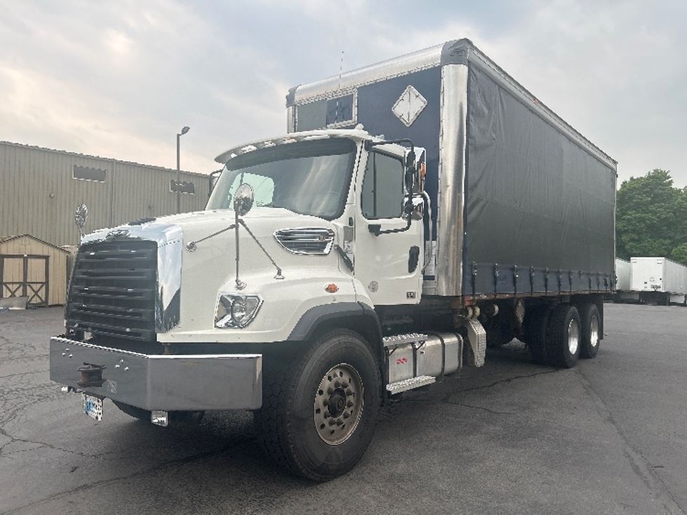 Curtain Side-Light and Medium Duty Trucks-Freightliner-2020-114SD-Jessup-PA-231,590\n\t\tmiles-$ 94,500 - Image 3