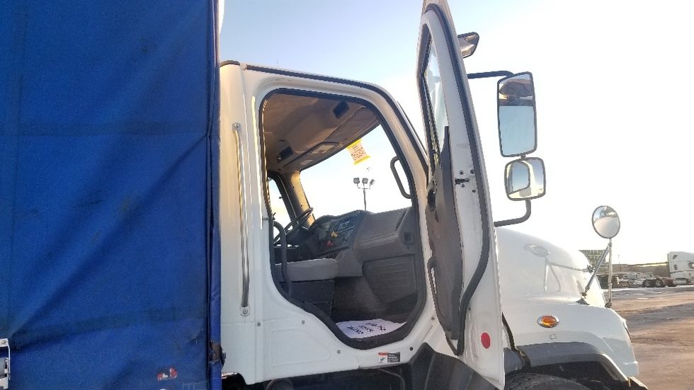 Curtain Side-Light and Medium Duty Trucks-Freightliner-2020-114SD-Mississauga-ON-52,769\n\t\tkm-$ 126,000 - Image 19