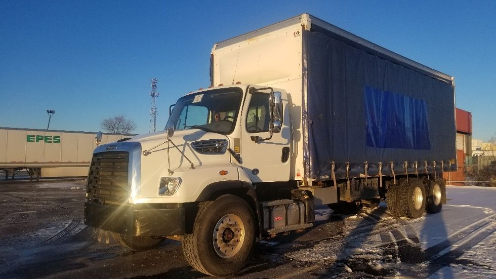 Curtain Side-Light and Medium Duty Trucks-Freightliner-2020-114SD-Mississauga-ON-52,769\n\t\tkm-$ 126,000 - Image 3