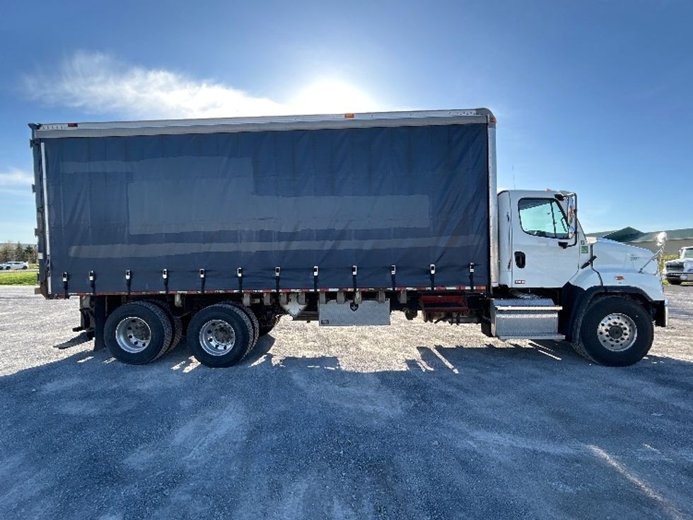 Curtain Side-Light and Medium Duty Trucks-Freightliner-2020-114SD-Watertown-NY-174,928\n\t\tmiles-$ 102,500 - Image 15