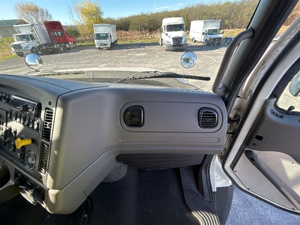 Curtain Side-Light and Medium Duty Trucks-Freightliner-2020-114SD-Watertown-NY-174,928\n\t\tmiles-$ 102,500 - Image 21