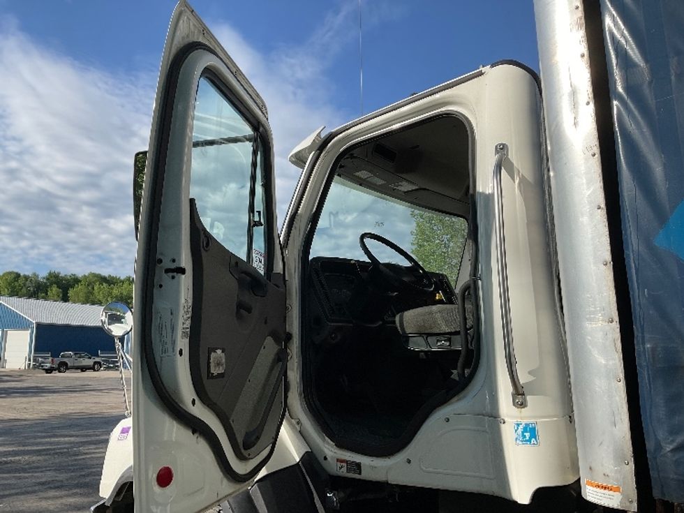 Curtain Side-Light and Medium Duty Trucks-Freightliner-2020-114SD-Whitesboro-NY-217,998\n\t\tmiles-$ 95,000 - Image 16