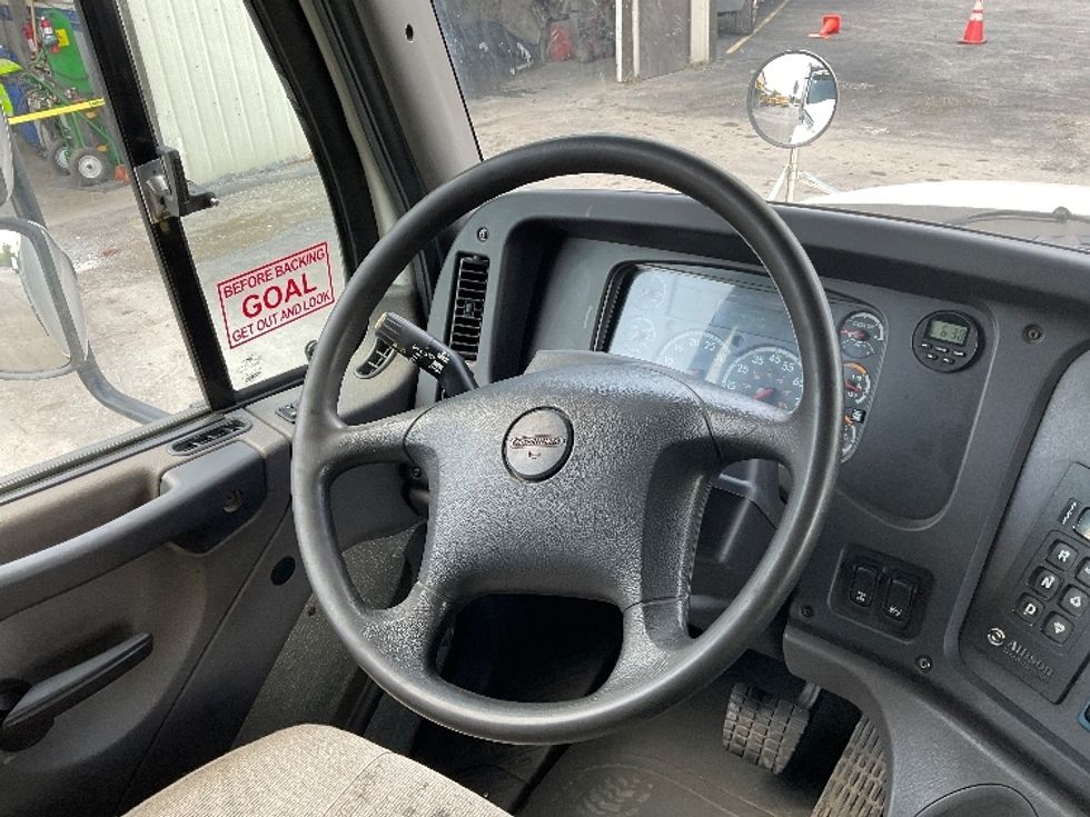 Curtain Side-Light and Medium Duty Trucks-Freightliner-2020-114SD-Whitesboro-NY-217,998\n\t\tmiles-$ 95,000 - Image 17