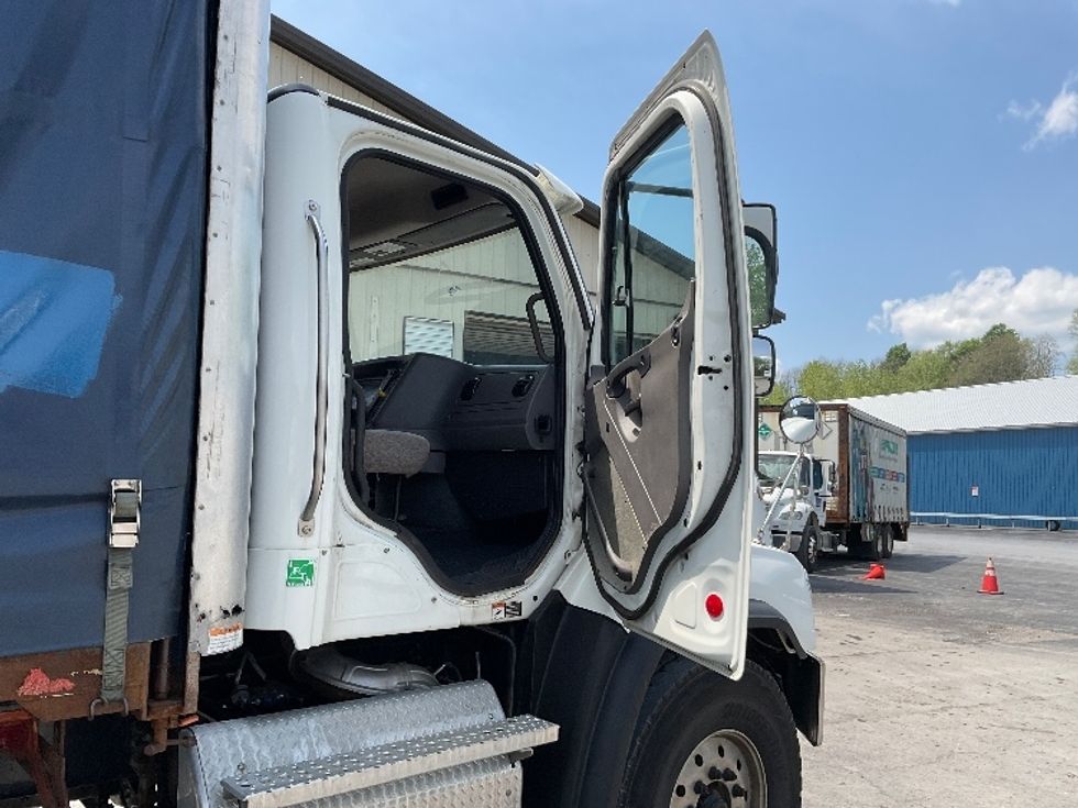 Curtain Side-Light and Medium Duty Trucks-Freightliner-2020-114SD-Whitesboro-NY-217,998\n\t\tmiles-$ 95,000 - Image 20