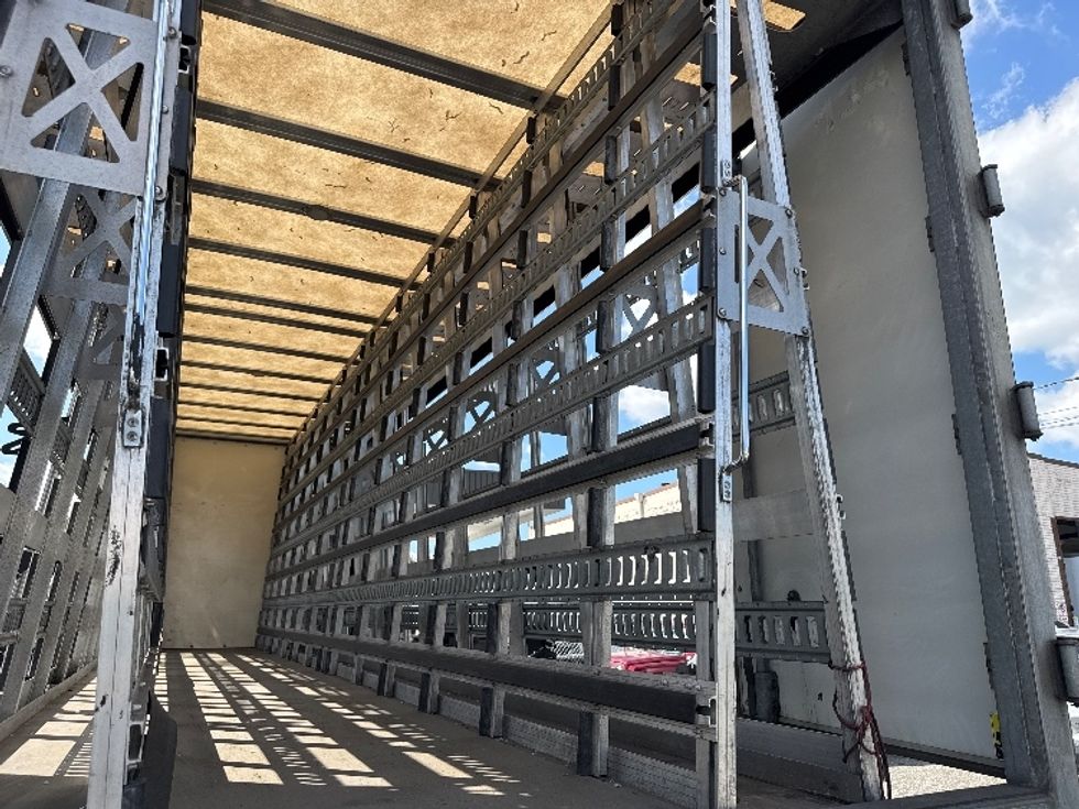 Curtain Side-Light and Medium Duty Trucks-Freightliner-2020-M2-Dayton-NJ-182,911\n\t\tmiles-$ 51,000 - Image 12