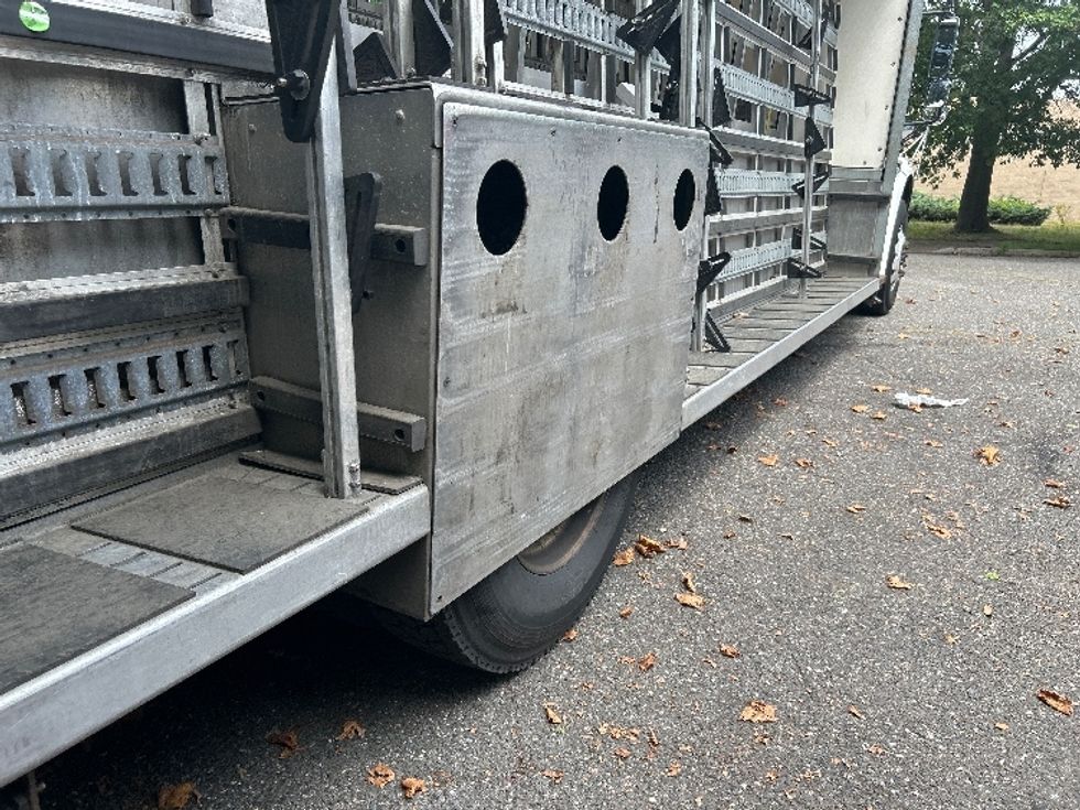 Curtain Side-Light and Medium Duty Trucks-Freightliner-2020-M2-Dayton-NJ-182,911\n\t\tmiles-$ 51,000 - Image 14