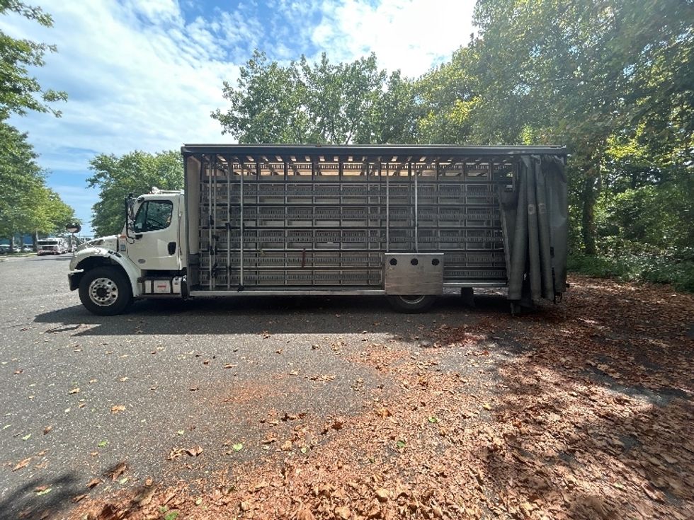 Curtain Side-Light and Medium Duty Trucks-Freightliner-2020-M2-Dayton-NJ-182,911\n\t\tmiles-$ 51,000 - Image 4
