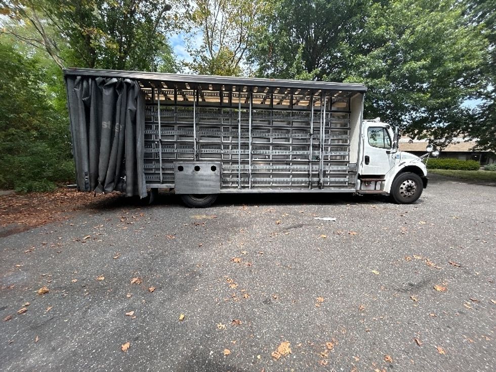 Curtain Side-Light and Medium Duty Trucks-Freightliner-2020-M2-Dayton-NJ-212,411\n\t\tmiles-$ 47,250 - Image 15