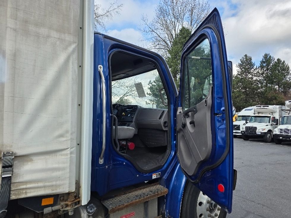 Curtain Side-Light and Medium Duty Trucks-Freightliner-2020-M2-Tukwila-WA-237,994\n\t\tmiles-$ 43,500 - Image 20