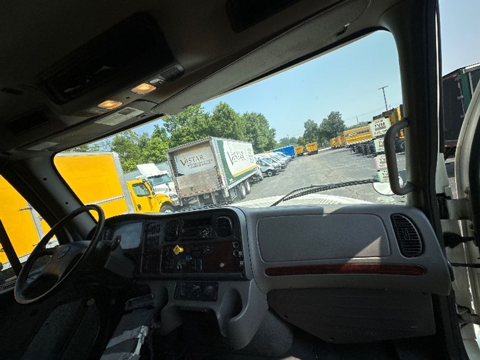 Curtain Side-Light and Medium Duty Trucks-Freightliner-2020-M211242S-Parsippany-NJ-168,871\n\t\tmiles-$ 62,750 - Image 20