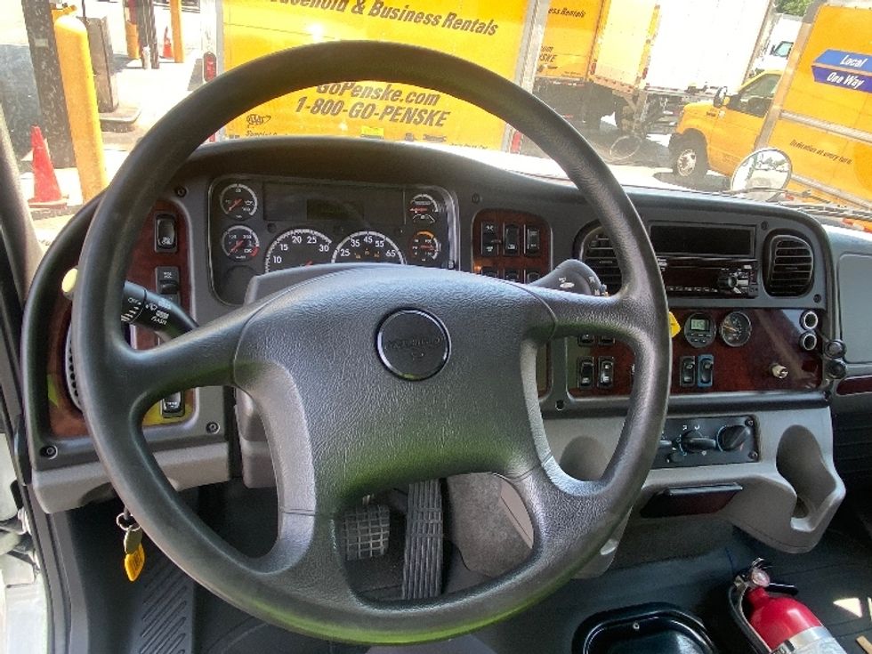 Curtain Side-Light and Medium Duty Trucks-Freightliner-2020-M211242S-Parsippany-NJ-186,924\n\t\tmiles-$ 62,250 - Image 17