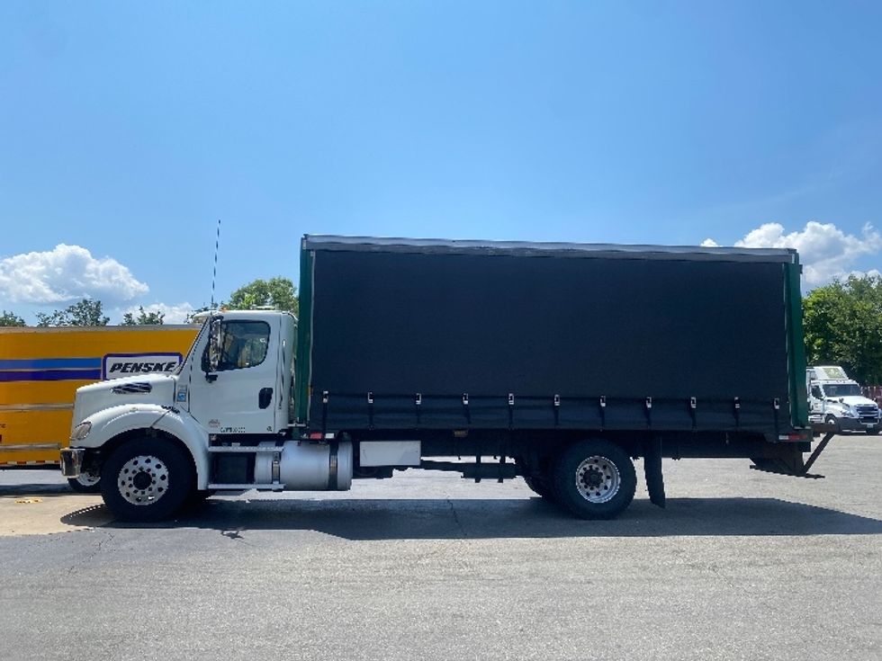 Curtain Side-Light and Medium Duty Trucks-Freightliner-2020-M211242S-Parsippany-NJ-186,924\n\t\tmiles-$ 62,250 - Image 4