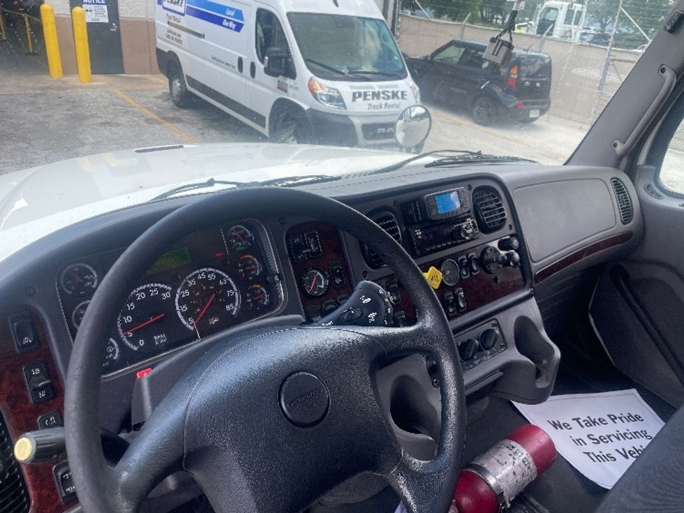 Curtain Side-Light and Medium Duty Trucks-Freightliner-2020-M211264S-Houston-TX-305,205\n\t\tmiles-$ 100,250 - Image 18