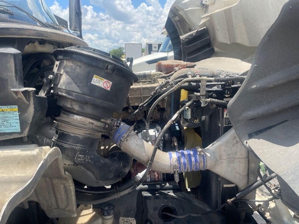 Curtain Side-Light and Medium Duty Trucks-Freightliner-2020-M211264S-Houston-TX-305,205\n\t\tmiles-$ 100,250 - Image 23