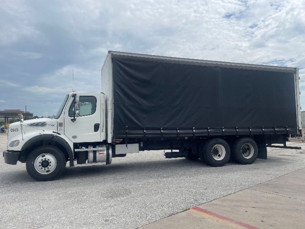 Curtain Side-Light and Medium Duty Trucks-Freightliner-2020-M211264S-Houston-TX-305,205\n\t\tmiles-$ 100,250 - Image 4