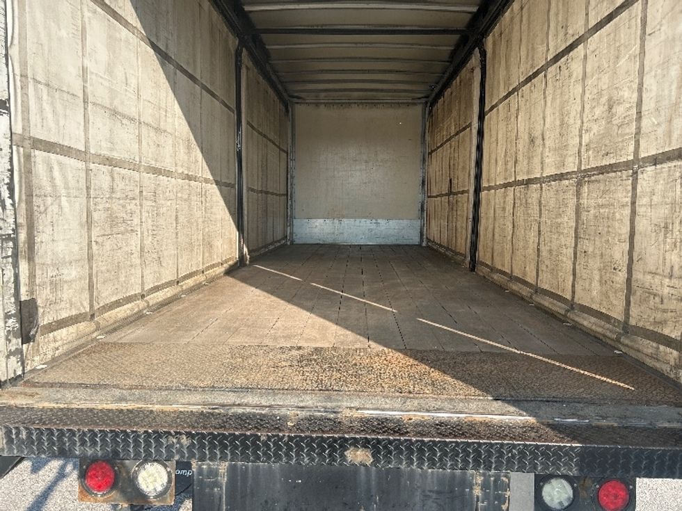 Curtain Side-Light and Medium Duty Trucks-Freightliner-2020-M211264S-Moberly-MO-337,193\n\t\tmiles-$ 74,250 - Image 10