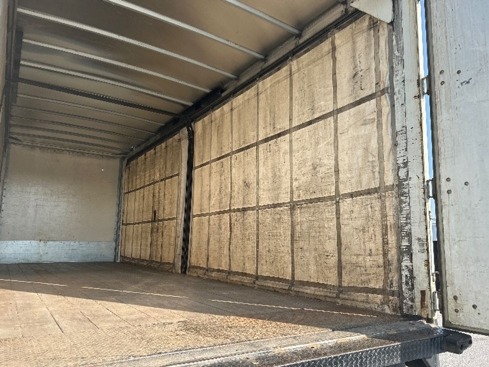 Curtain Side-Light and Medium Duty Trucks-Freightliner-2020-M211264S-Moberly-MO-337,193\n\t\tmiles-$ 74,250 - Image 12