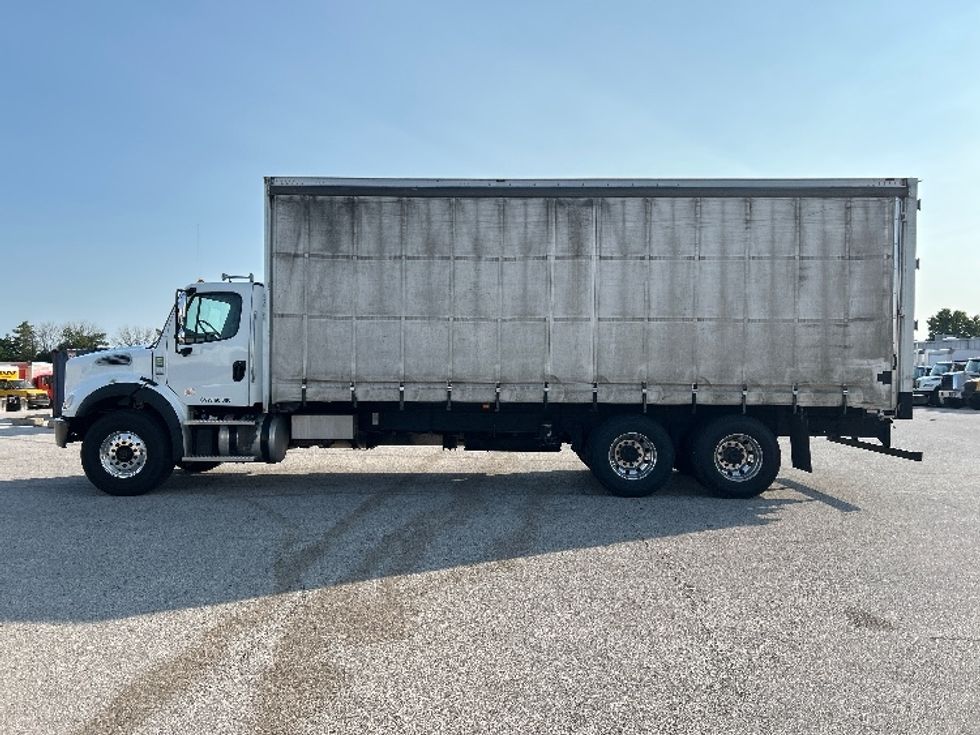 Curtain Side-Light and Medium Duty Trucks-Freightliner-2020-M211264S-Moberly-MO-337,193\n\t\tmiles-$ 74,250 - Image 4