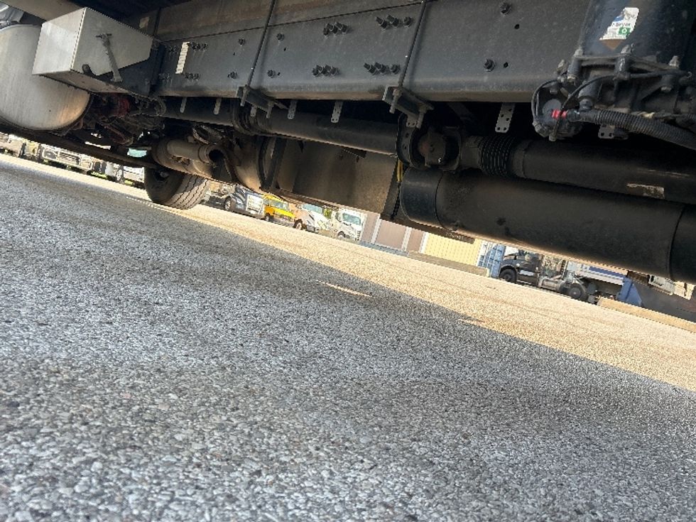 Curtain Side-Light and Medium Duty Trucks-Freightliner-2020-M211264S-Moberly-MO-337,193\n\t\tmiles-$ 74,250 - Image 5