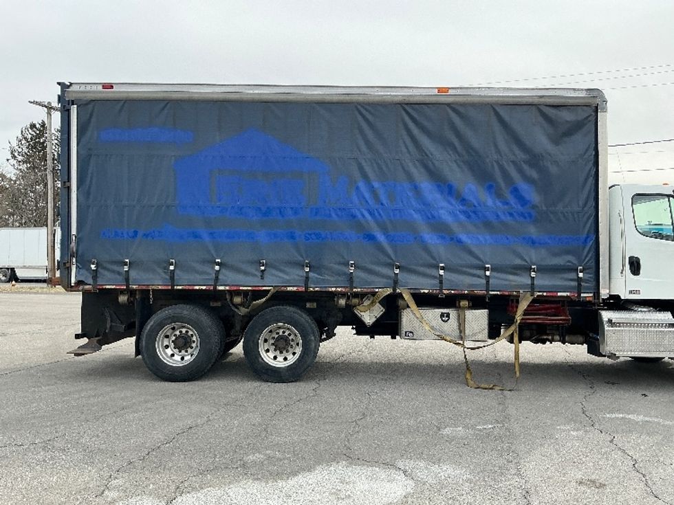 Curtain Side-Light and Medium Duty Trucks-Freightliner-2021-114SD-Albany-NY-136,059\n\t\tmiles-$ 119,250 - Image 15
