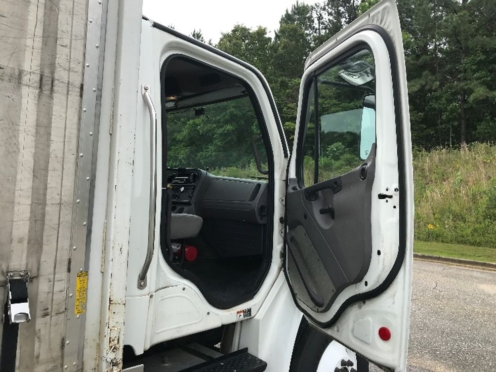 Curtain Side-Light and Medium Duty Trucks-Freightliner-2021-M2-Alabaster-AL-335,063\n\t\tmiles-$ 32,250 - Image 20