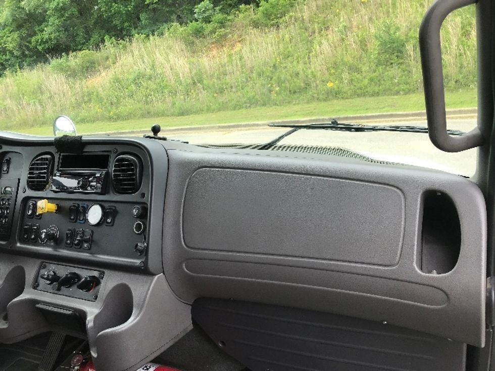 Curtain Side-Light and Medium Duty Trucks-Freightliner-2021-M2-Alabaster-AL-335,063\n\t\tmiles-$ 32,250 - Image 21