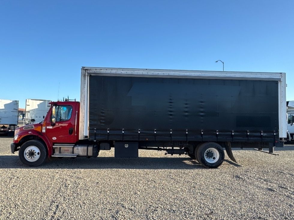 Curtain Side-Light and Medium Duty Trucks-Freightliner-2021-M2-West Sacramento-CA-247,498\n\t\tmiles-$ 37,000 - Image 4